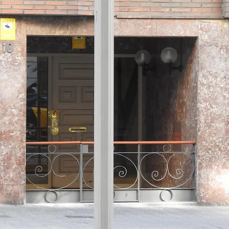 Atic Gaudi-Gracia Apartment Barcelona Exterior photo